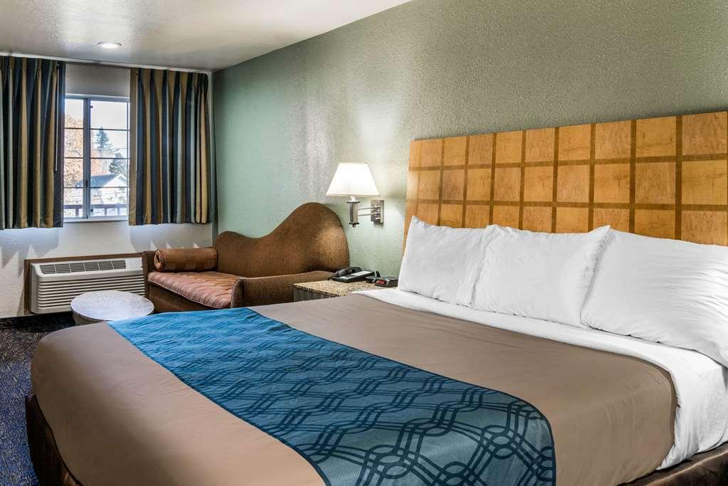 Econo Lodge Portland Airport Habitación foto