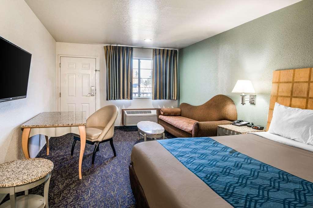 Econo Lodge Portland Airport Habitación foto